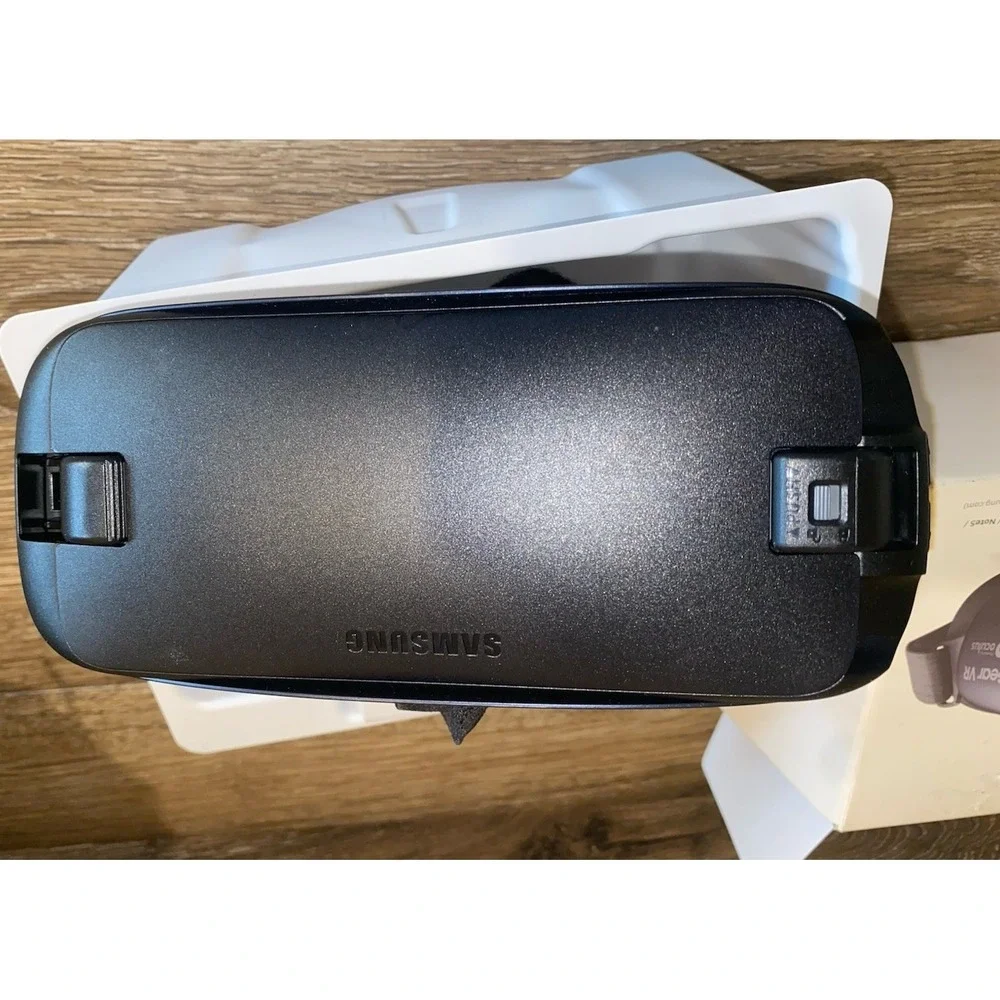 Samsung Gear VR Oculus Virtual Reality Headset